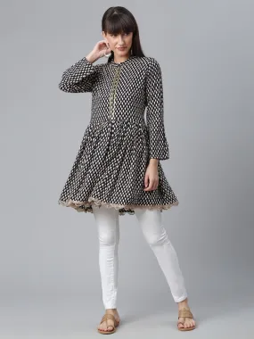 Ahalyaa Black & White Printed Tunic