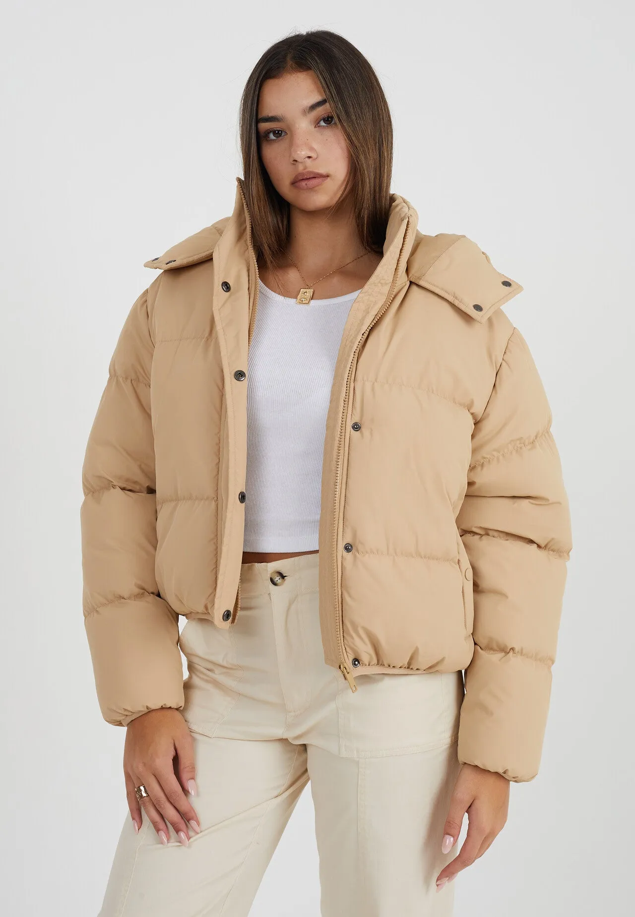 CAMEL OVERSIZED SHORT HOODED PUFFER JACKET