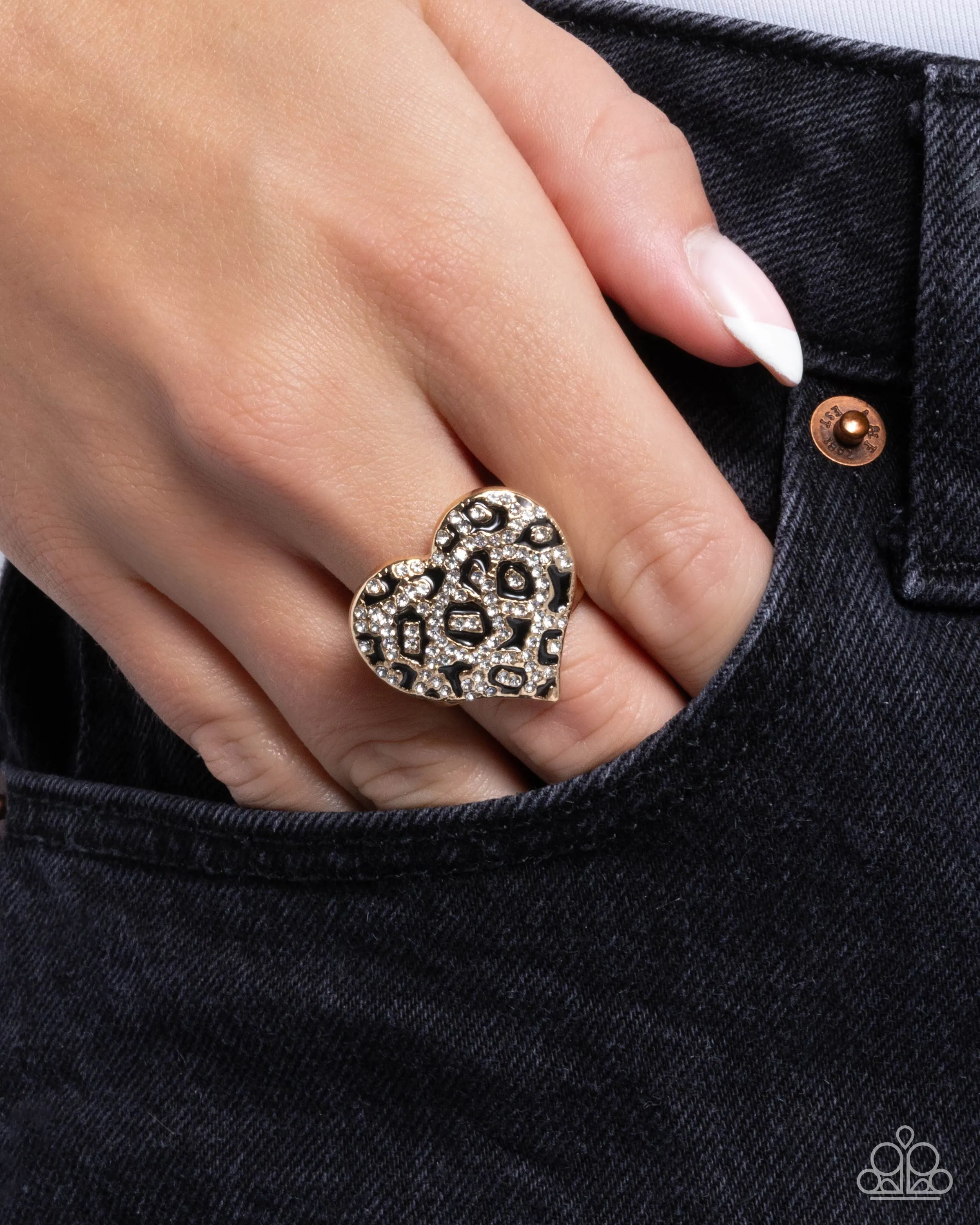 Cheetah Cameo - Gold Ring