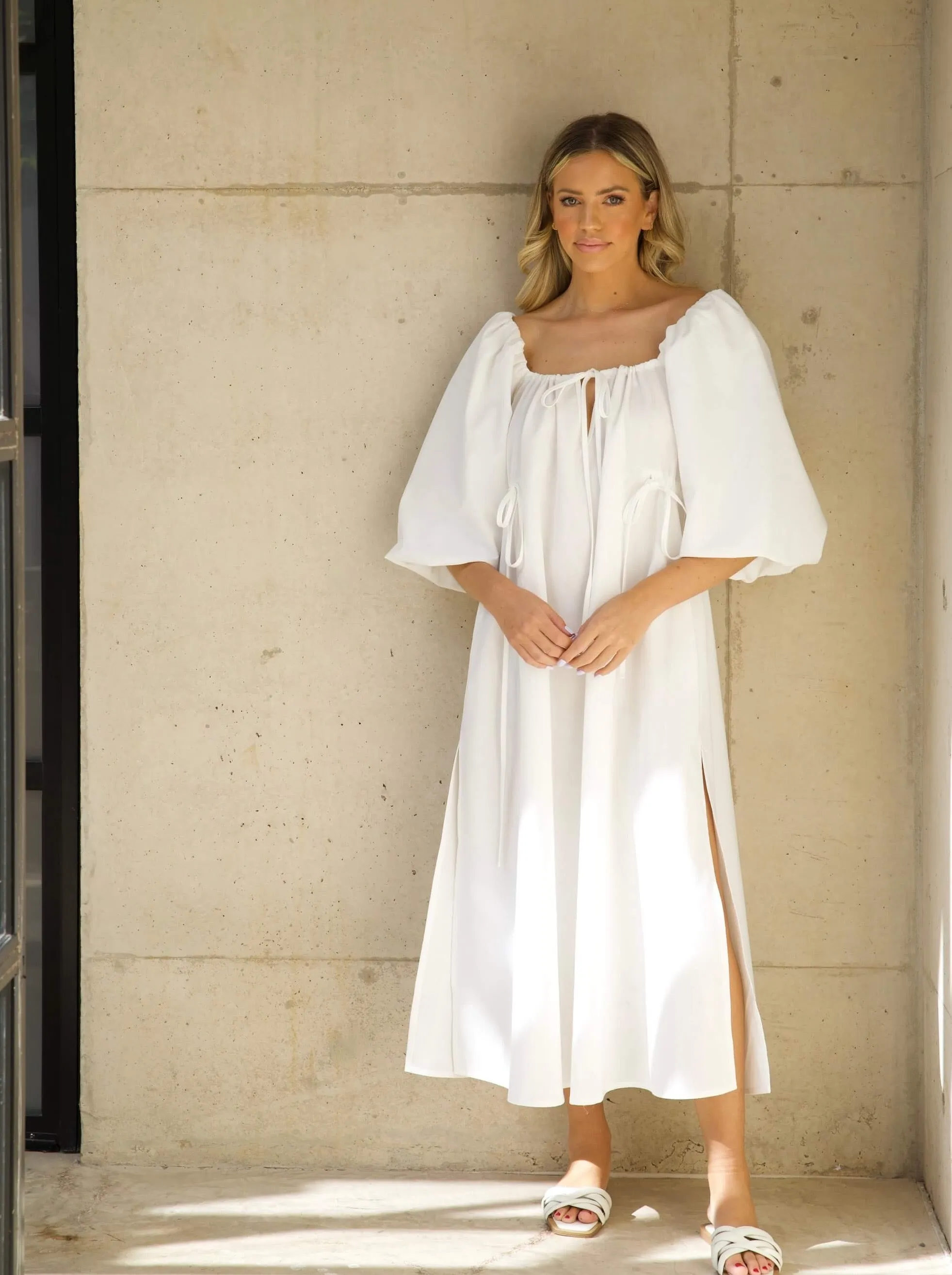 'HERA' SQUARE NECK BALLOON SLEEVE MIDAXI DRESS WHITE