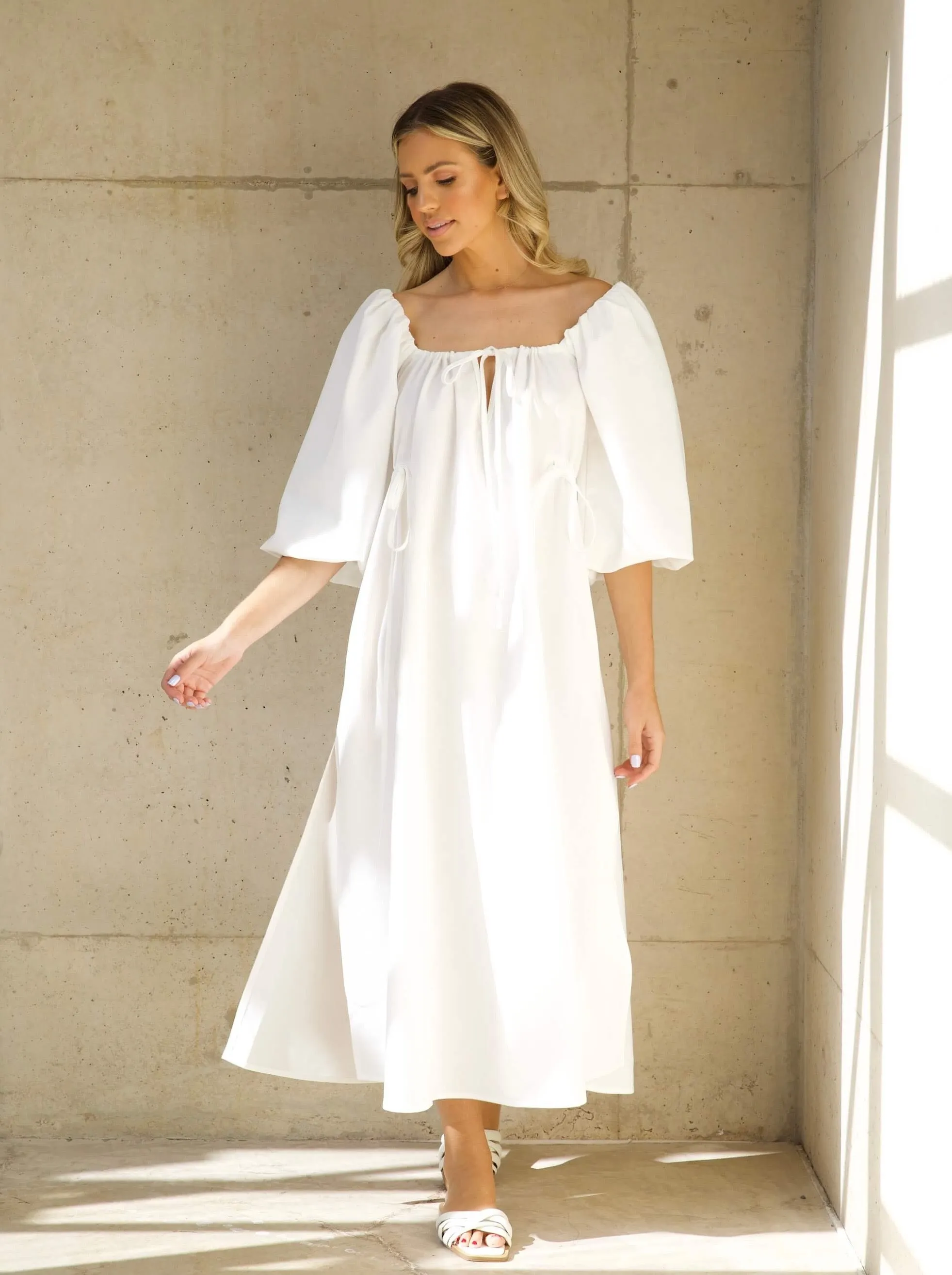 'HERA' SQUARE NECK BALLOON SLEEVE MIDAXI DRESS WHITE