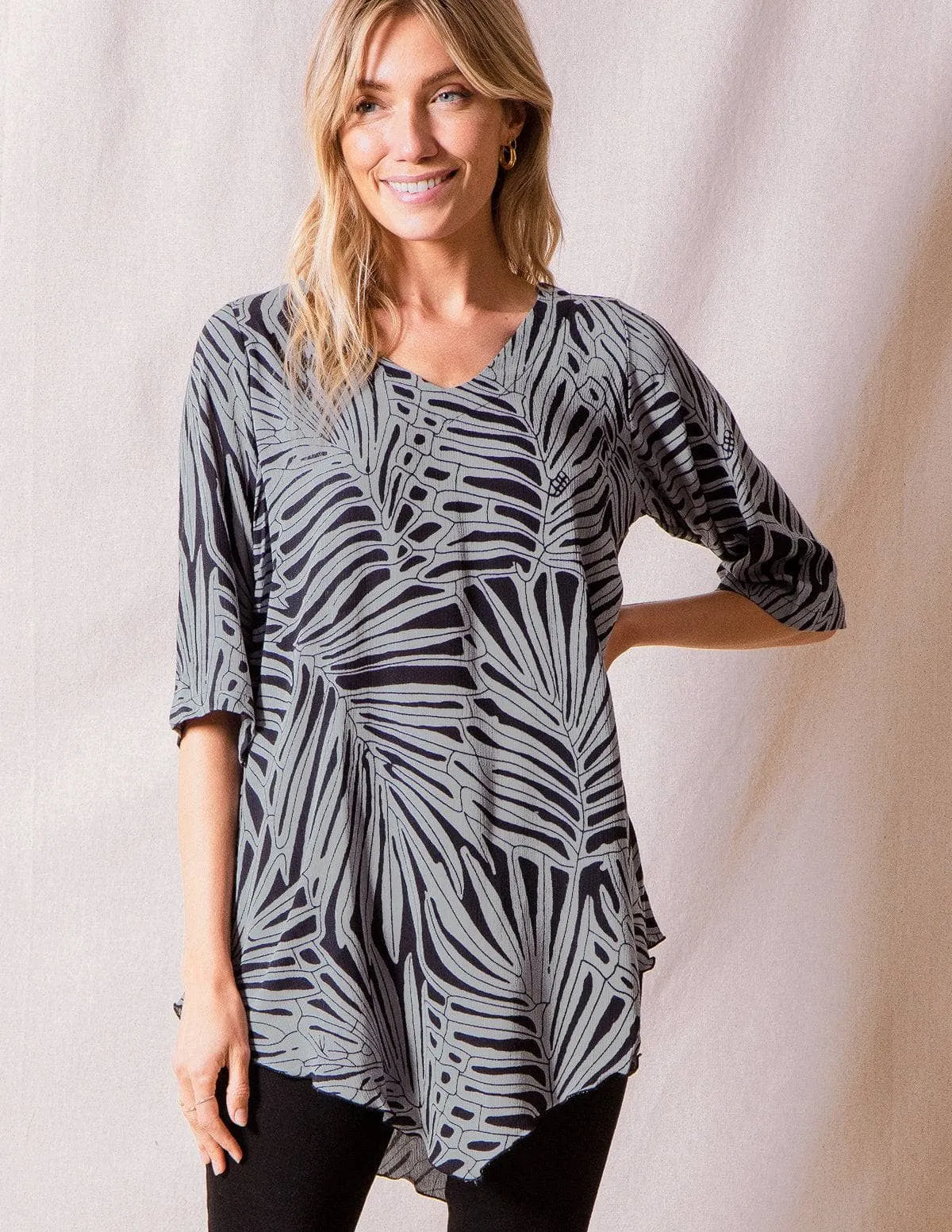 Island Batik Tunic - Black Palm