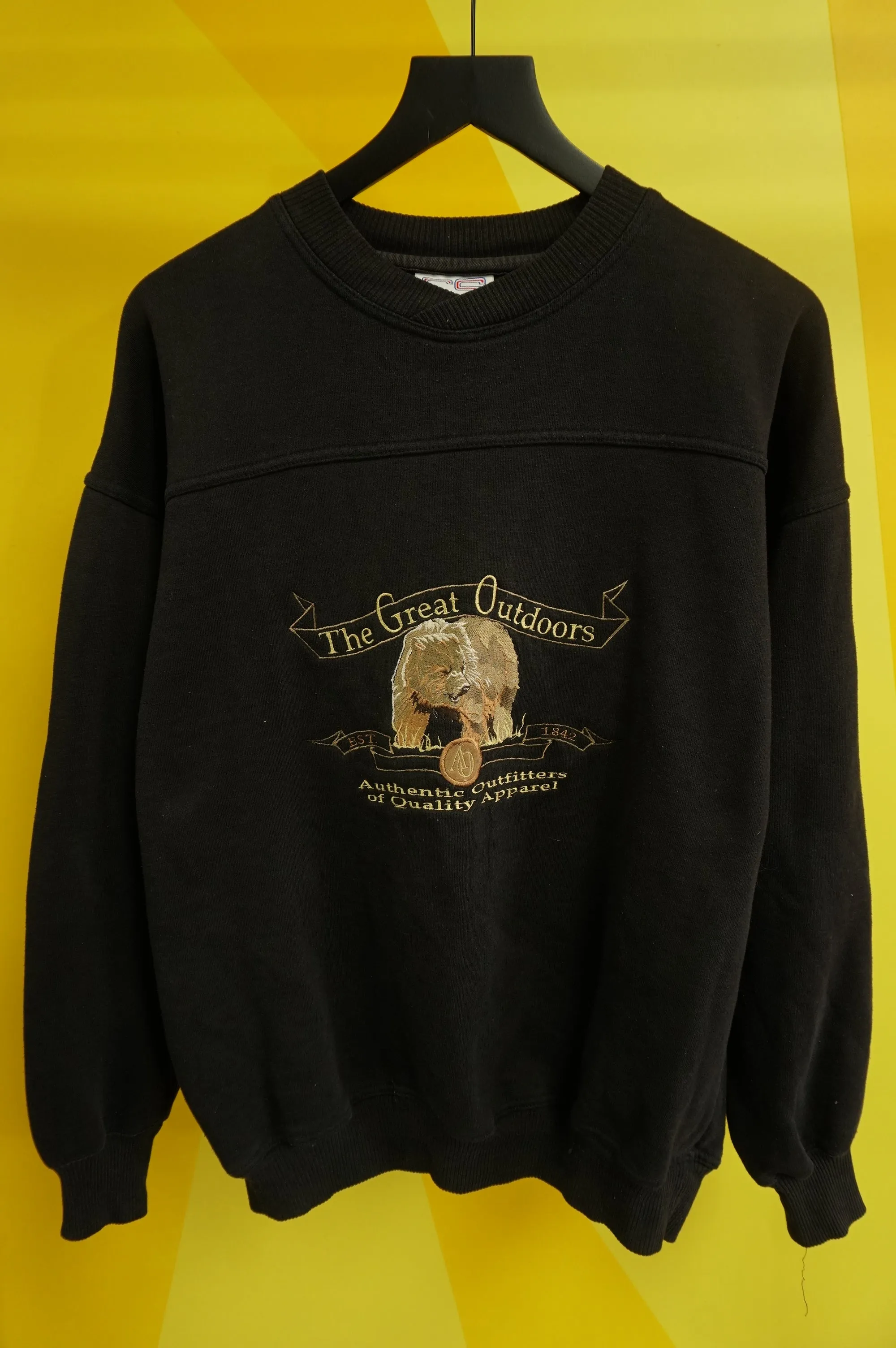 (L) The Great Outdoors Embroidered Bear Crewneck